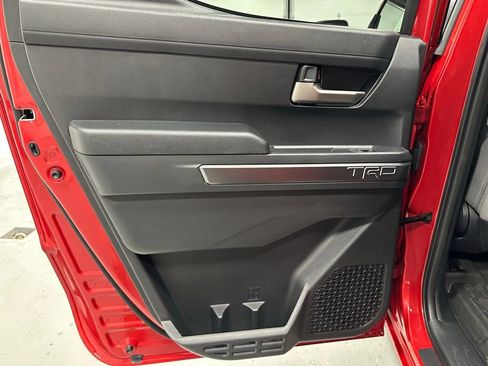 Used 2025 Toyota Tacoma TRD Sport image 41