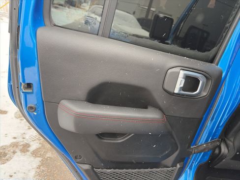 Used 2021 Jeep Wrangler Unlimited Rubicon w/ Cold Weather Group image 14