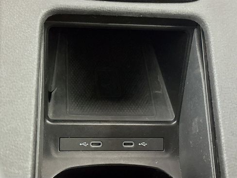 Used 2022 Volkswagen ID.4 Pro S image 25