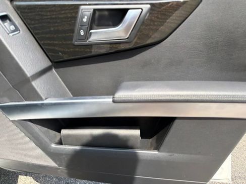 Used 2015 Mercedes-Benz GLK 350 4MATIC image 27