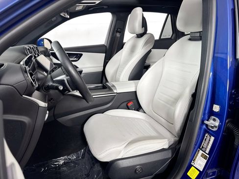 Used 2023 Mercedes-Benz GLC 300 w/ AMG Line image 27