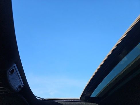 Used 2017 Ford F150 Raptor w/ Equipment Group 802A Luxury image 23