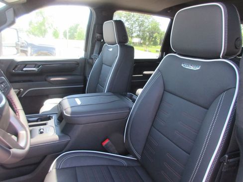 New 2026 GMC Sierra 2500 AT4X AWD/4WD image 13