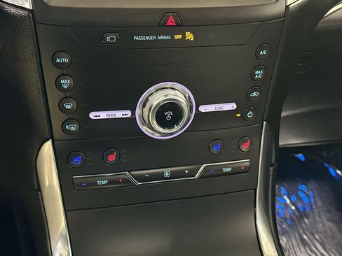 Used 2020 Ford Edge Titanium w/ Equipment Group 301A image 28
