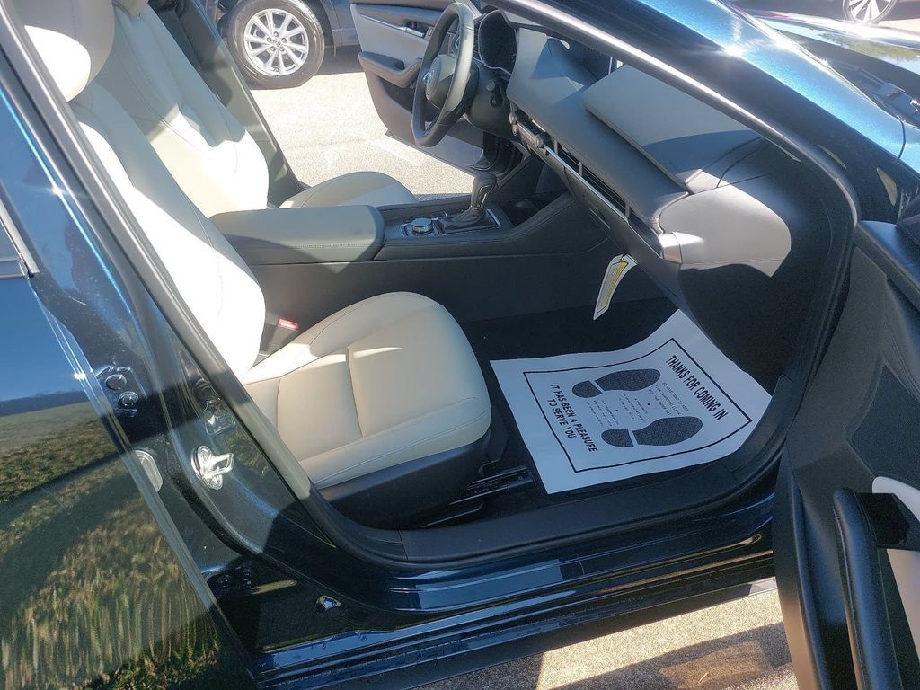 New 2026 MAZDA MAZDA3 2.5 S Sedan w/ Preferred Pkg FWD image 10