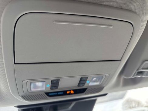 Used 2025 Ford Mustang Mach-E Premium image 32