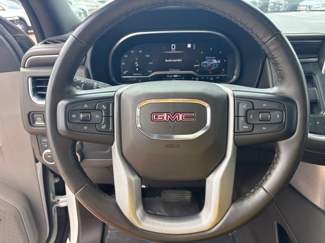 Used 2023 GMC Yukon SLT w/ SLT Premium Package AWD/4WD image 15