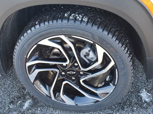 Certified 2024 Chevrolet TrailBlazer RS w/ Convenience Package image 11