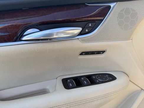 Used 2018 Cadillac XT5 Luxury w/ Driver Awareness Package AWD/4WD image 20