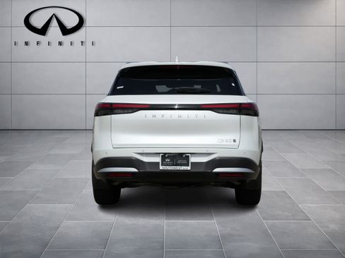 Certified 2026 INFINITI QX60 Luxe w/ Cargo Package AWD/4WD image 6