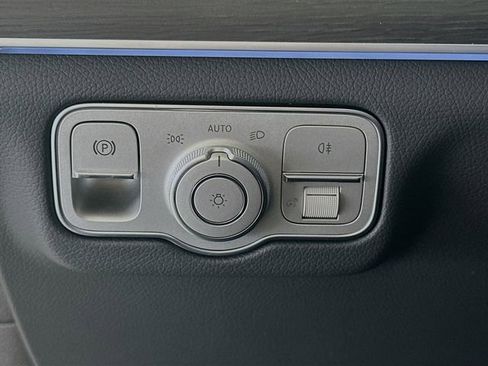 New 2026 Mercedes-Benz GLS 450 4MATIC image 10
