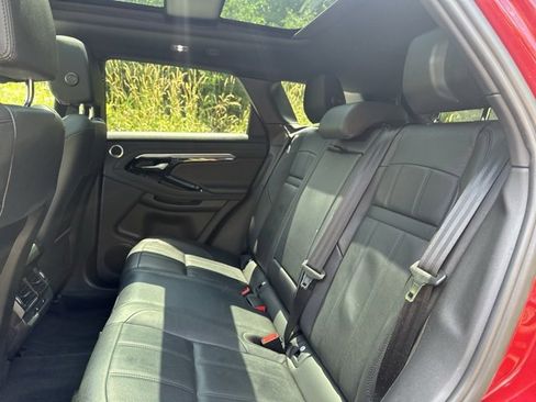 Certified 2022 Land Rover Range Rover Evoque SE image 17