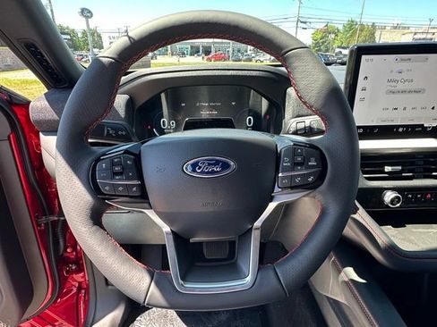 New 2026 Ford Explorer ST-Line AWD/4WD image 8