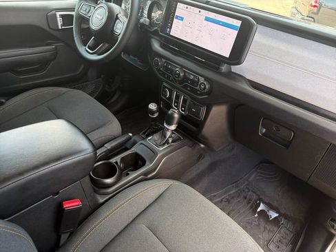 Used 2024 Jeep Wrangler Sport AWD/4WD image 17