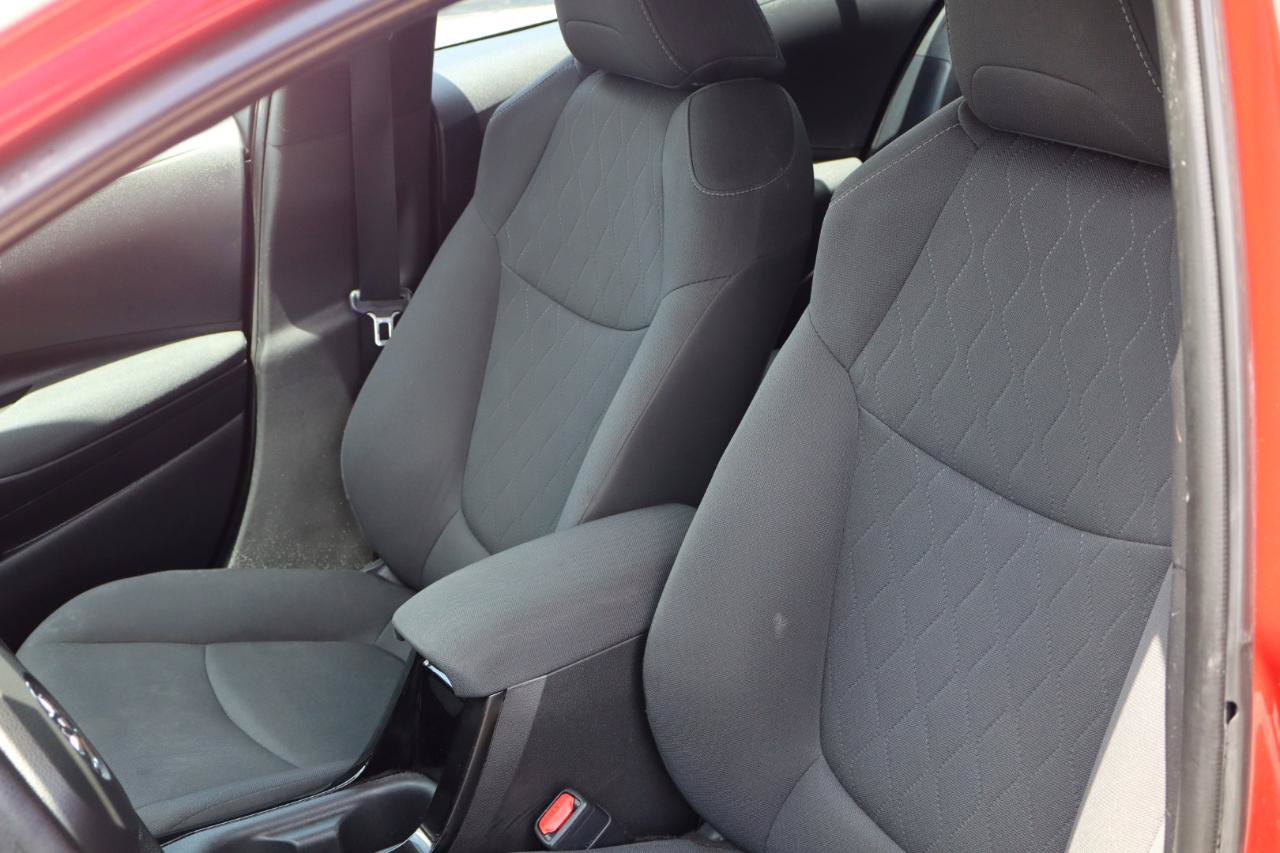 Used 2021 Toyota Corolla LE FWD image 13