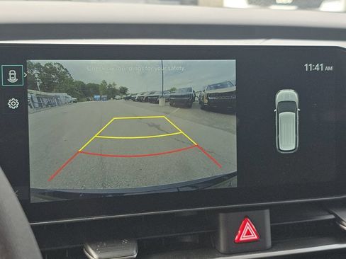 Used 2026 Kia Carnival LX FWD image 28