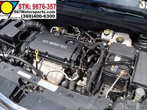 Used 2015 Chevrolet Cruze LS FWD image 22