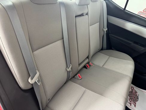 Used 2015 Toyota Corolla LE image 33