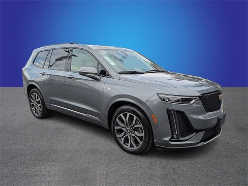 Used 2021 Cadillac XT6 Sport w/ Platinum Package image 7