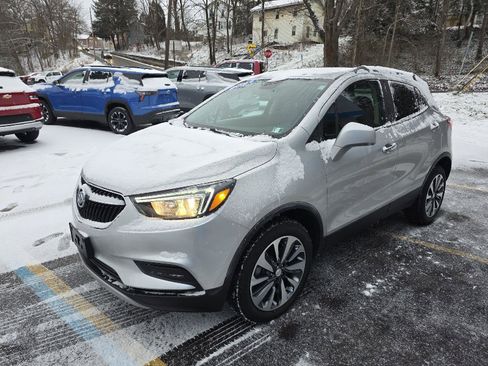 Used 2021 Buick Encore Preferred w/ Safety Package image 5