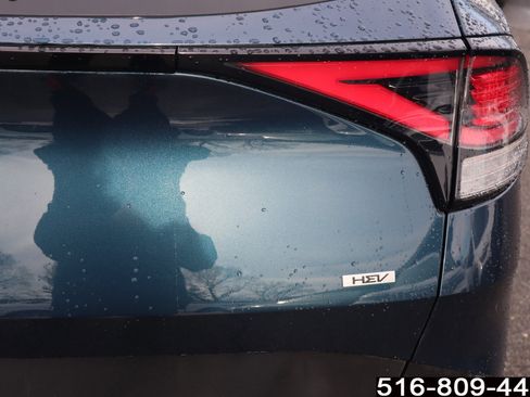 Used 2023 Kia Sportage EX image 30