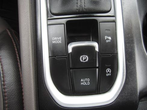 Used 2020 Hyundai Santa Fe SEL w/ Convenience + Premium Package image 25