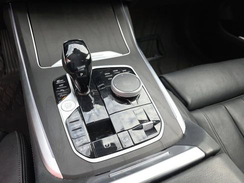 Used 2019 BMW X7 xDrive50i w/ Premium Package image 18