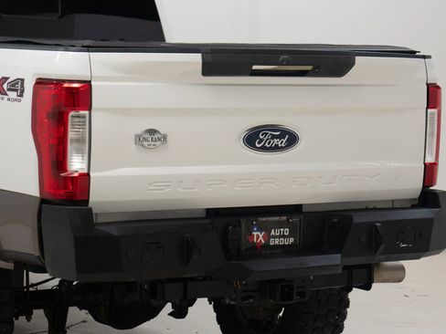 Used 2018 Ford F250 King Ranch image 14