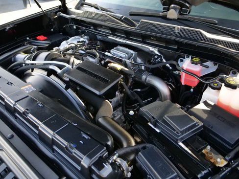 Used 2022 Chevrolet Silverado 2500 High Country w/ Z71 Off-Road Package image 47