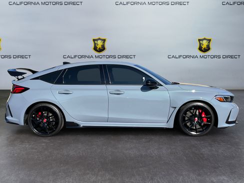 Used 2024 Honda Civic Type R image 4