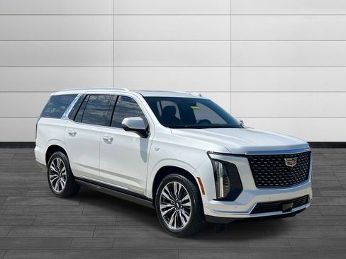 Used 2025 Cadillac Escalade Premium Luxury w/ Touring Package AWD/4WD image 7