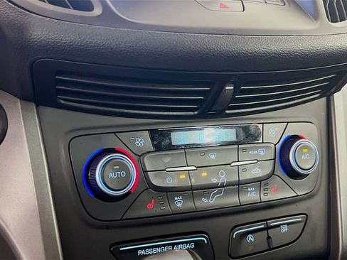 Used 2019 Ford Escape SEL FWD image 15