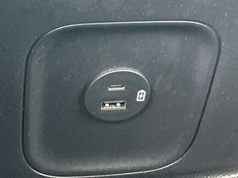 Used 2021 Ford Escape SEL w/ Technology Package FWD image 23
