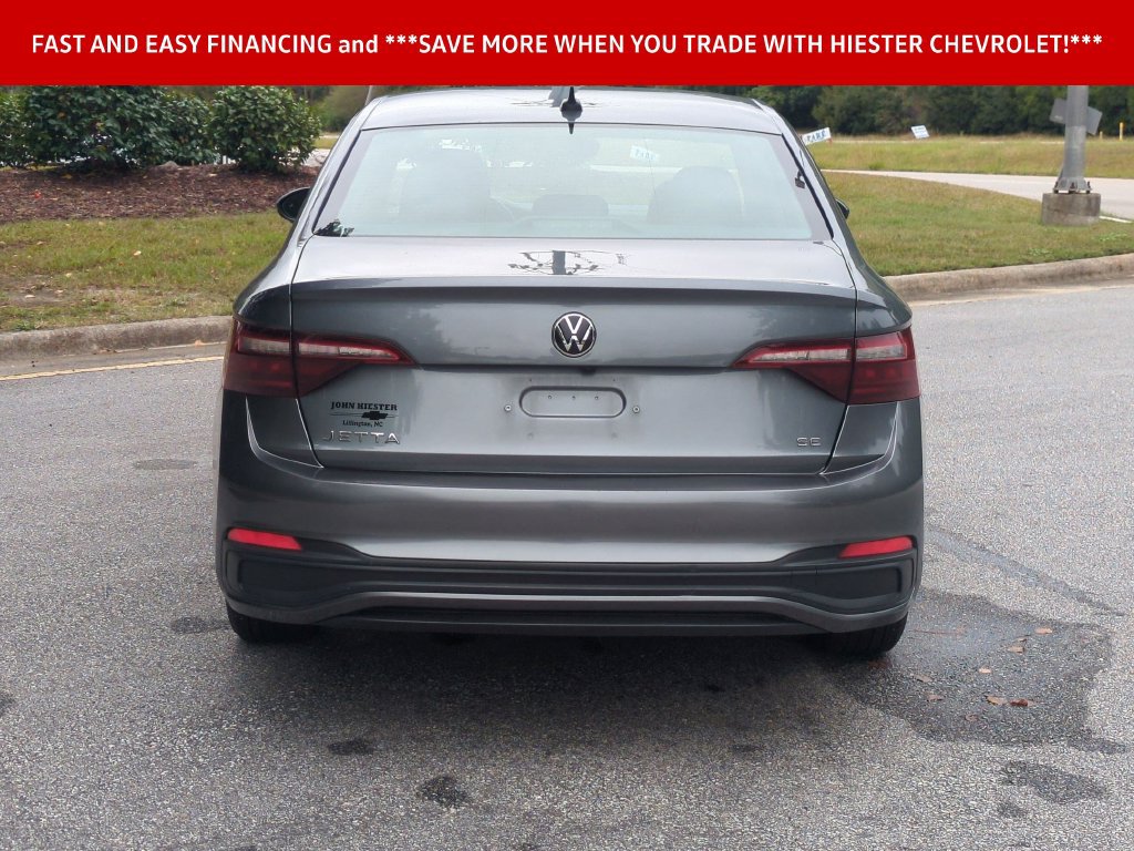 Used 2024 Volkswagen Jetta SE FWD image 6
