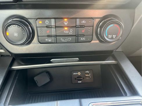 Used 2015 Ford F150 XLT w/ Equipment Group 302A Luxury image 28