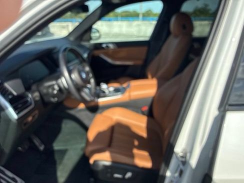 Used 2022 BMW X5 xDrive45e w/ M Sport Package AWD/4WD image 2