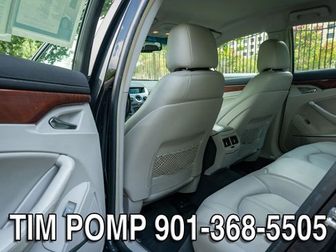 Used 2011 Cadillac CTS Luxury RWD image 12