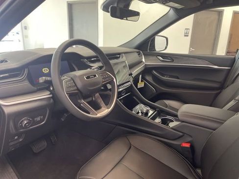 New 2026 Jeep Grand Cherokee L Limited AWD/4WD image 14