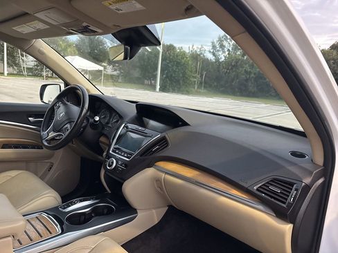 Used 2020 Acura MDX SH-AWD w/ Technology Package image 16