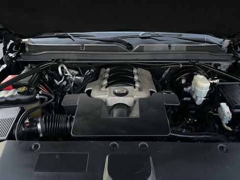 Used 2020 Cadillac Escalade ESV Luxury image 43