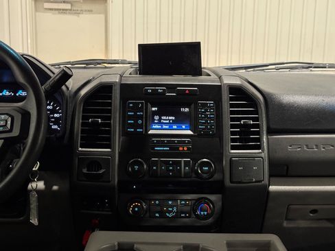 Used 2017 Ford F550 2WD SuperCab Super Duty image 24