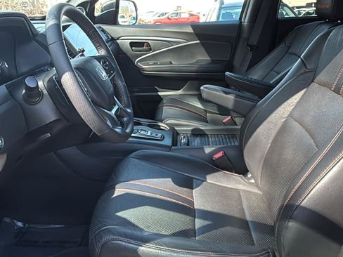 Used 2023 Honda Passport TrailSport image 21