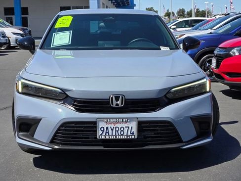 Used 2022 Honda Civic Sport image 2
