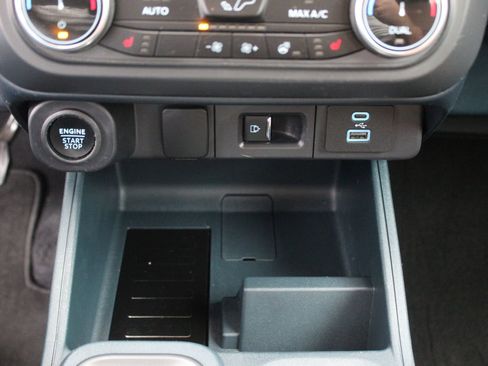 Used 2024 Ford Maverick Lariat image 36