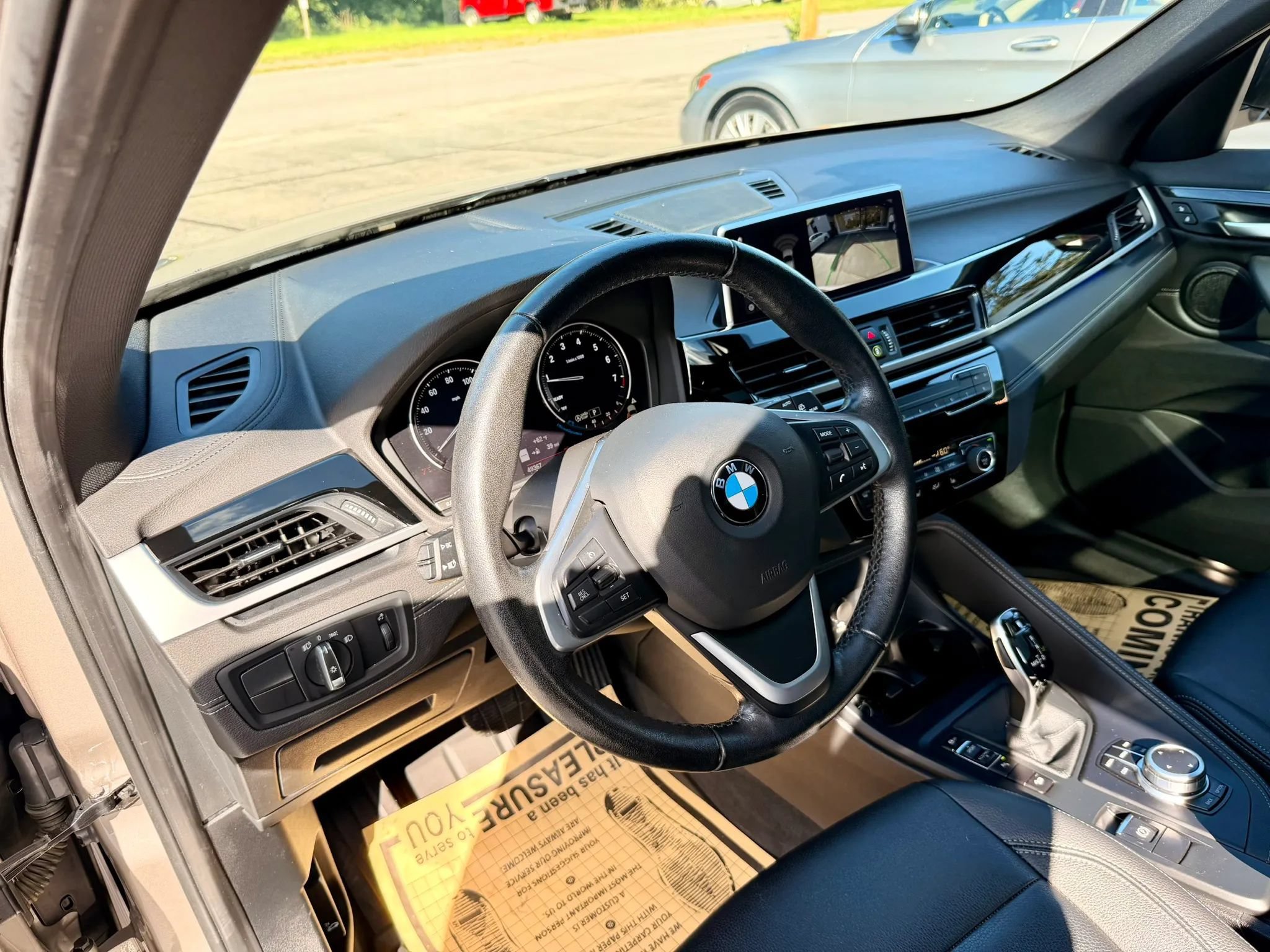 Used 2021 BMW X1 xDrive28i w/ Convenience Package AWD/4WD image 11