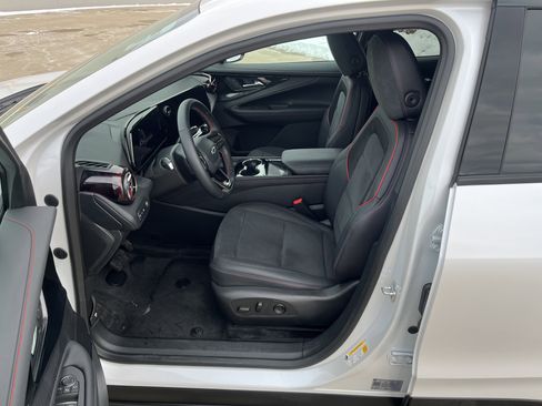 Used 2025 Chevrolet Blazer EV RS image 9