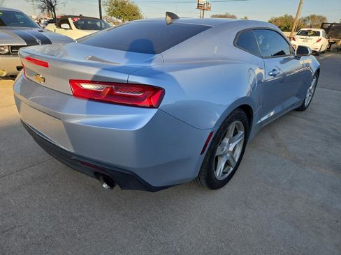 Used 2017 Chevrolet Camaro LT w/ Technology Package image 4