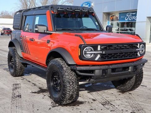 New 2025 Ford Bronco Badlands AWD/4WD image 2