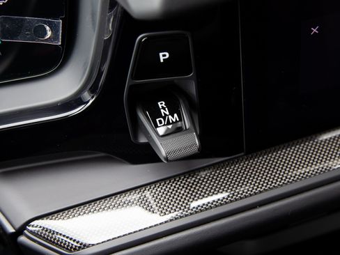 Certified 2024 Porsche Cayenne Turbo AWD/4WD image 8