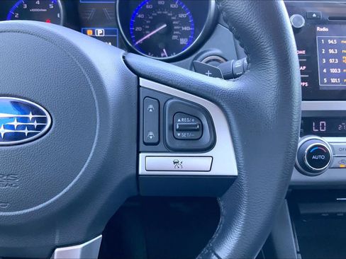 Used 2015 Subaru Outback 3.6R Limited image 25